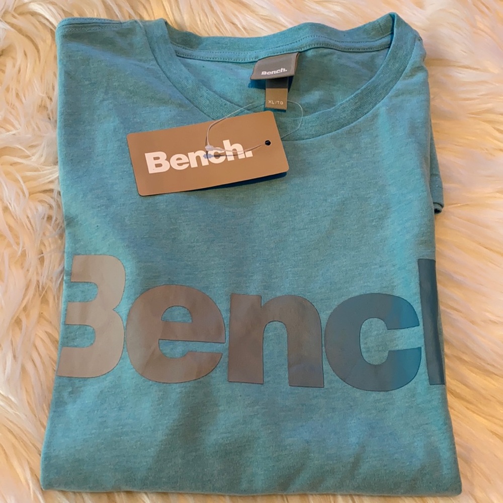 BrandNew Tee shirts from Bench. Turquoise, size XL . Perfect this Summer👌🏻☀️😎